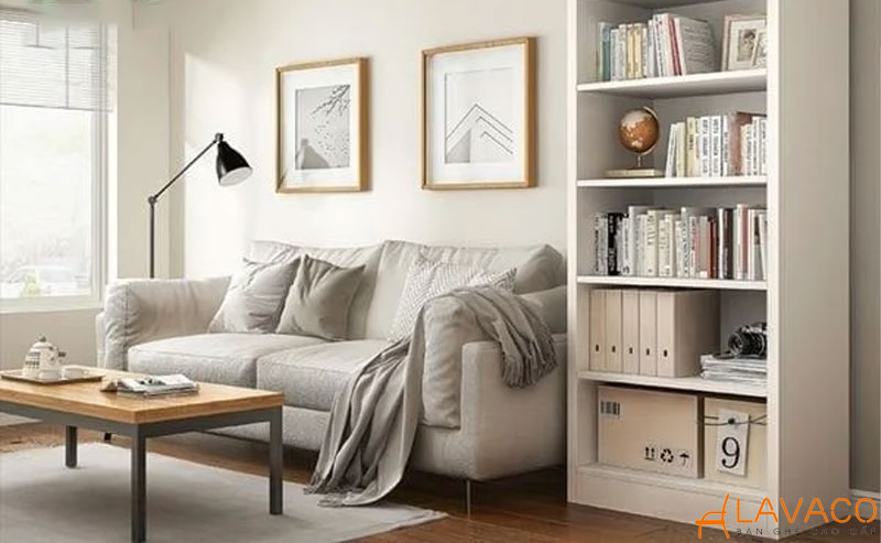 Decor kệ sách phòng khách theo phong cách tối giản.