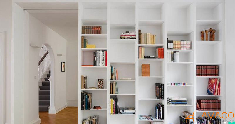 Quy tắc khoảng trống trên kệ sách.